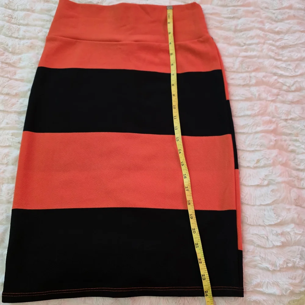 LuLaRoe Black and Orange‎ Pencil Skirt